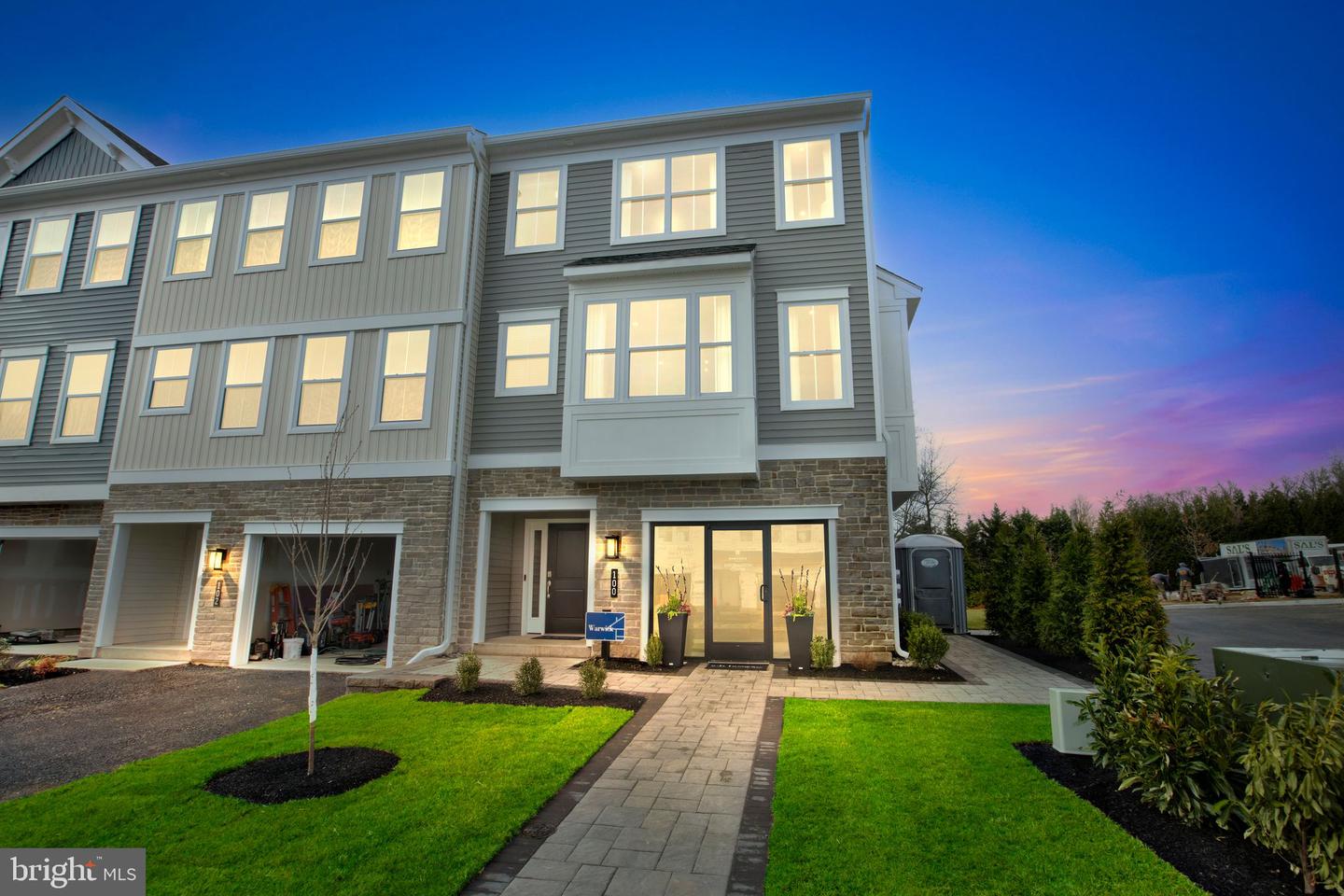 128 Jameson Way #11 Warwick Interior — photo