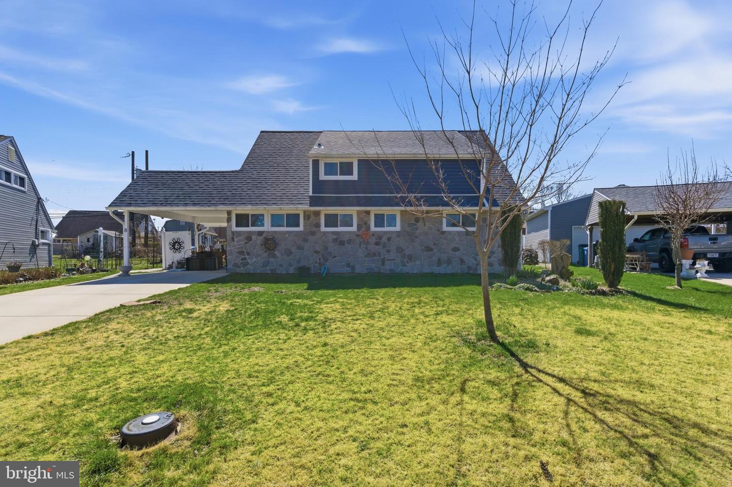 8 INLET ROAD, LEVITTOWN PA 19057 — photo 2
