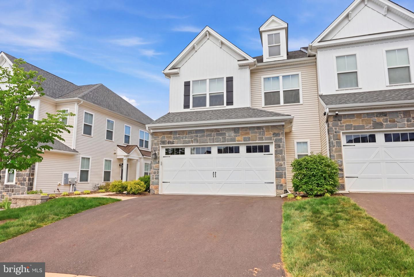 31 Spring Mill Road, Ivyland, PA 18974