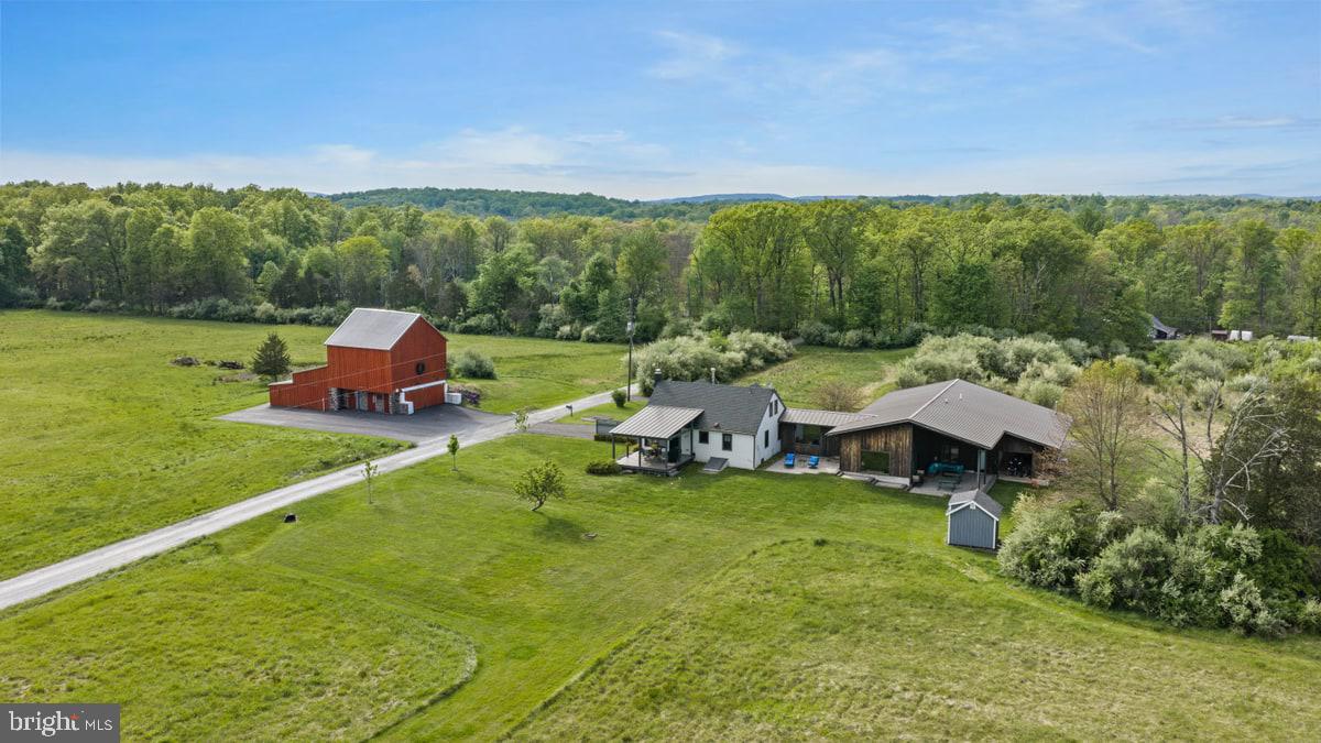 13 Rope Walk Road, Upper Black Eddy, PA 18972