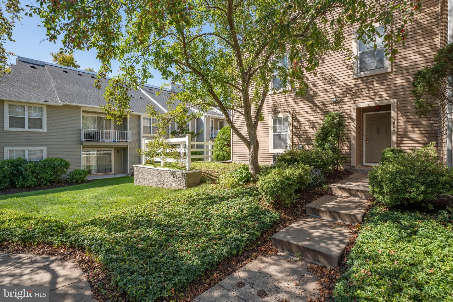 1603 Society Pl — photo