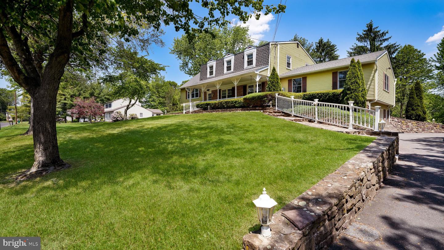 45 Squirrel Road, Doylestown, PA 18901 — photo 2