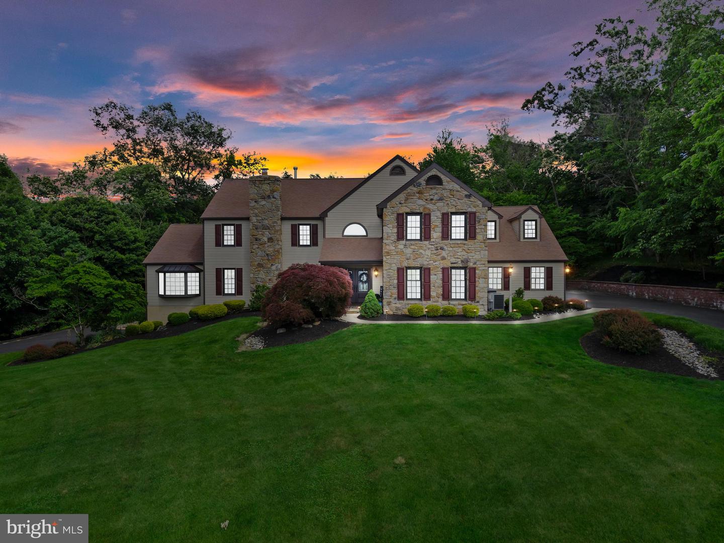 500 Deerfield Ln — photo