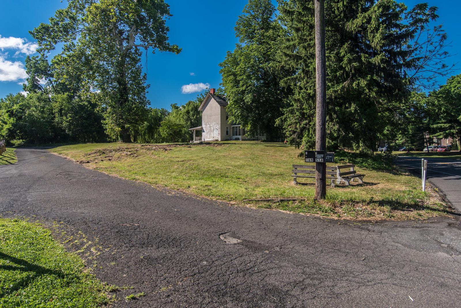 169 State Rd — photo