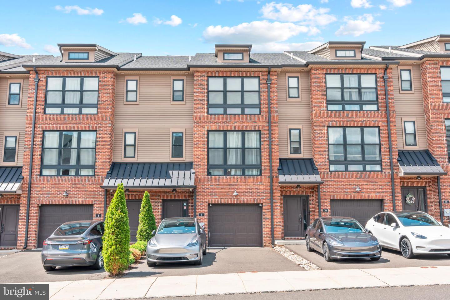 8 Sienna Pl — photo