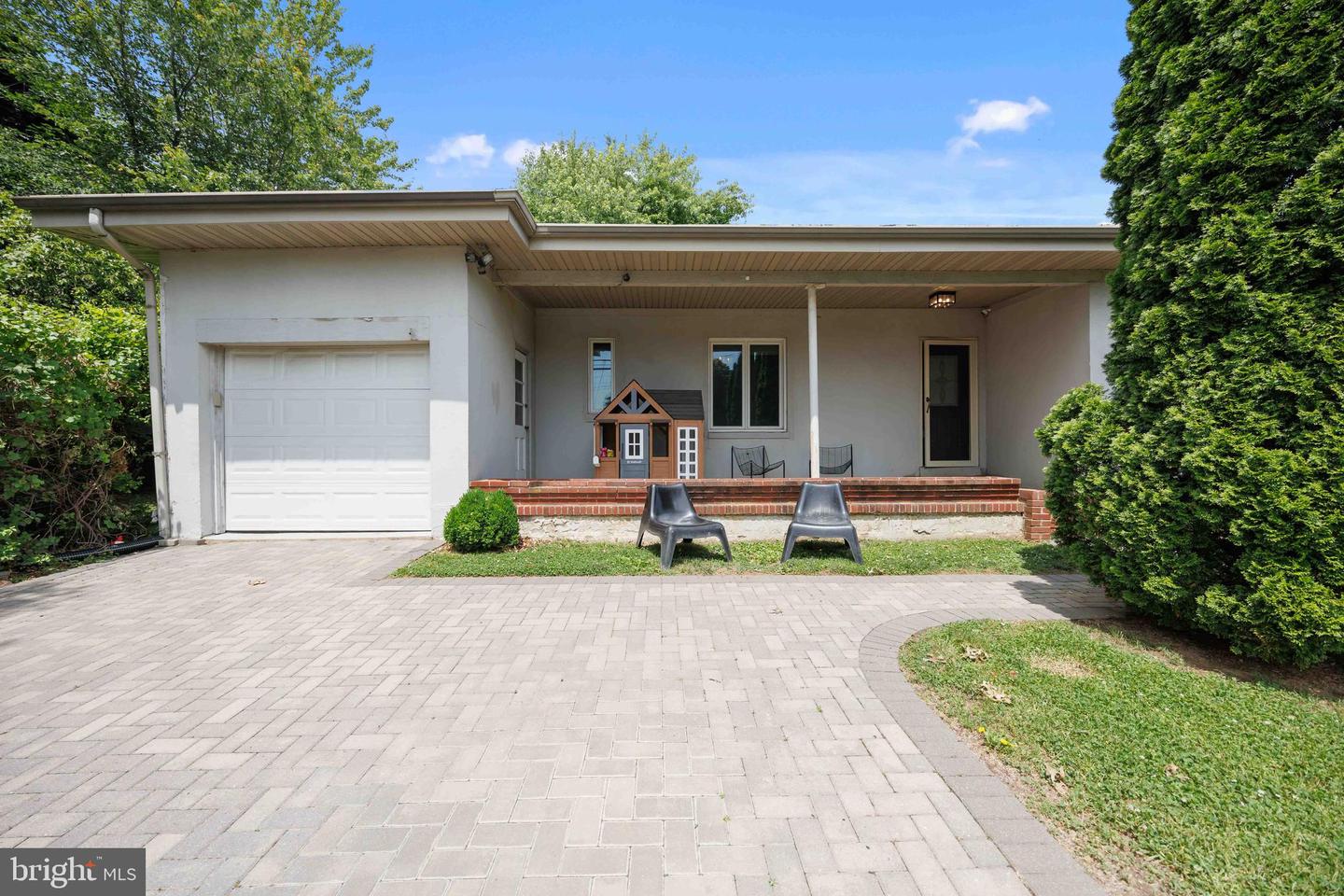 212 Skyline Dr — photo