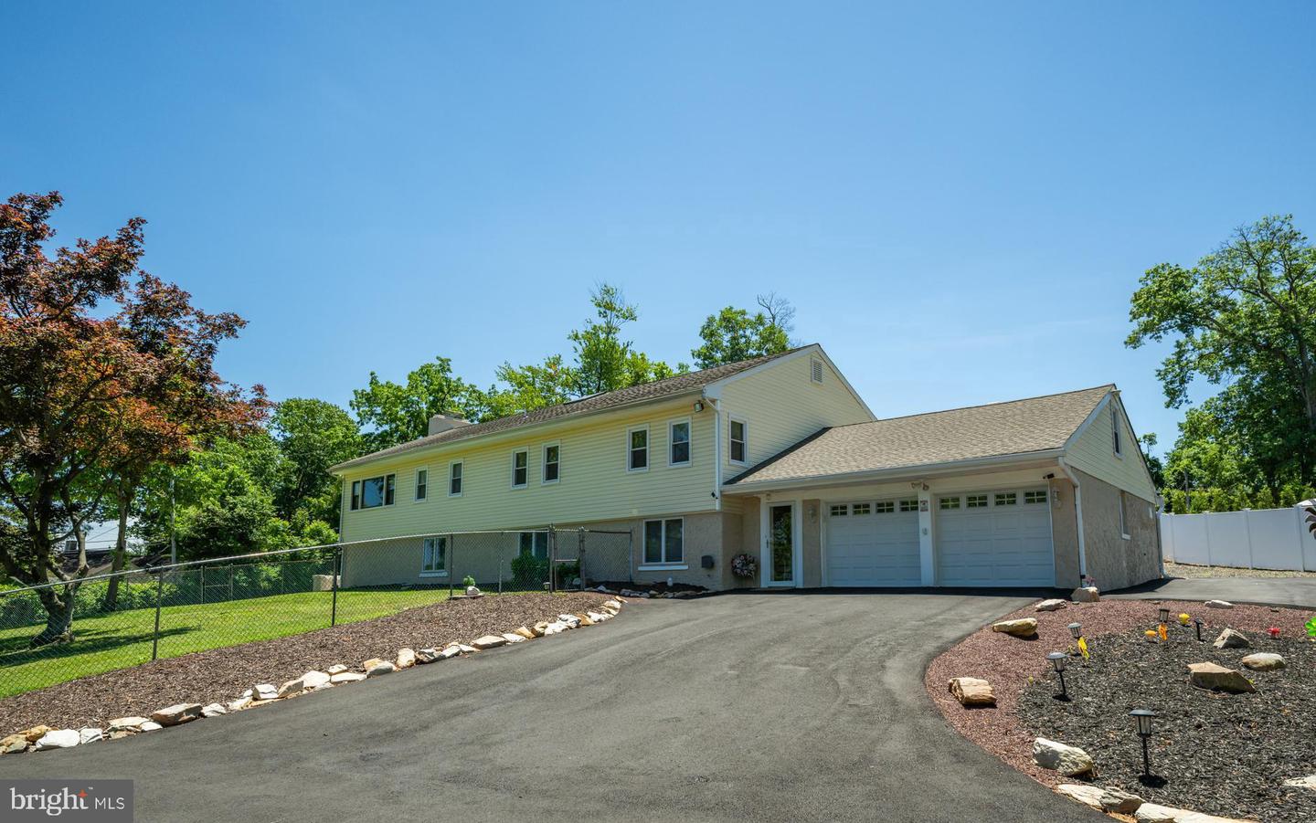 11 Williams Ln — photo