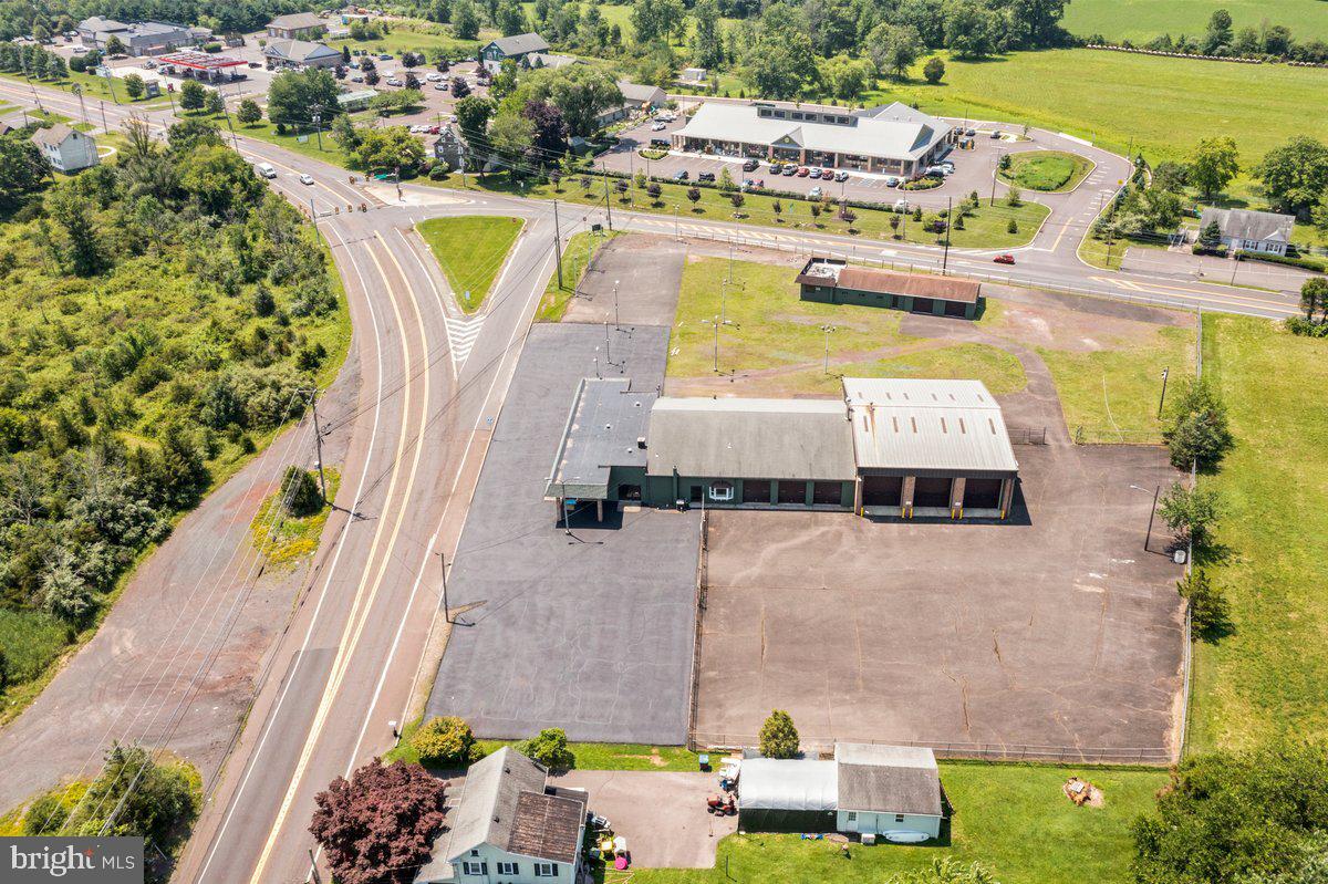 8364 Easton Rd — photo