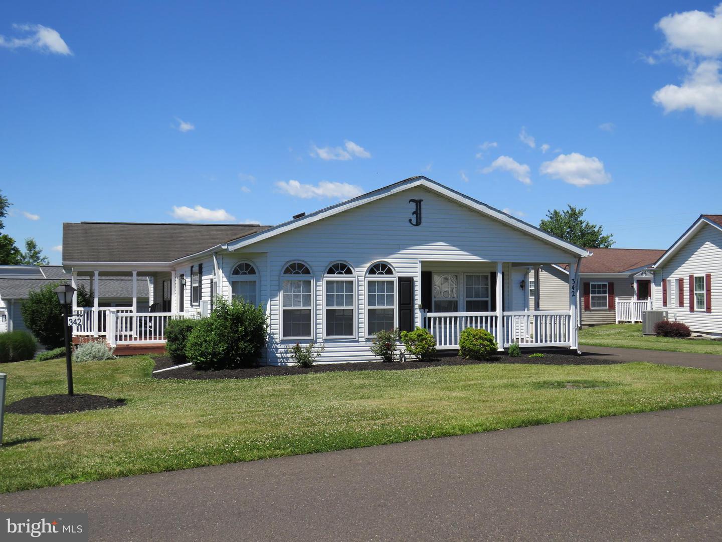 342 Spring Meadow Cir — photo