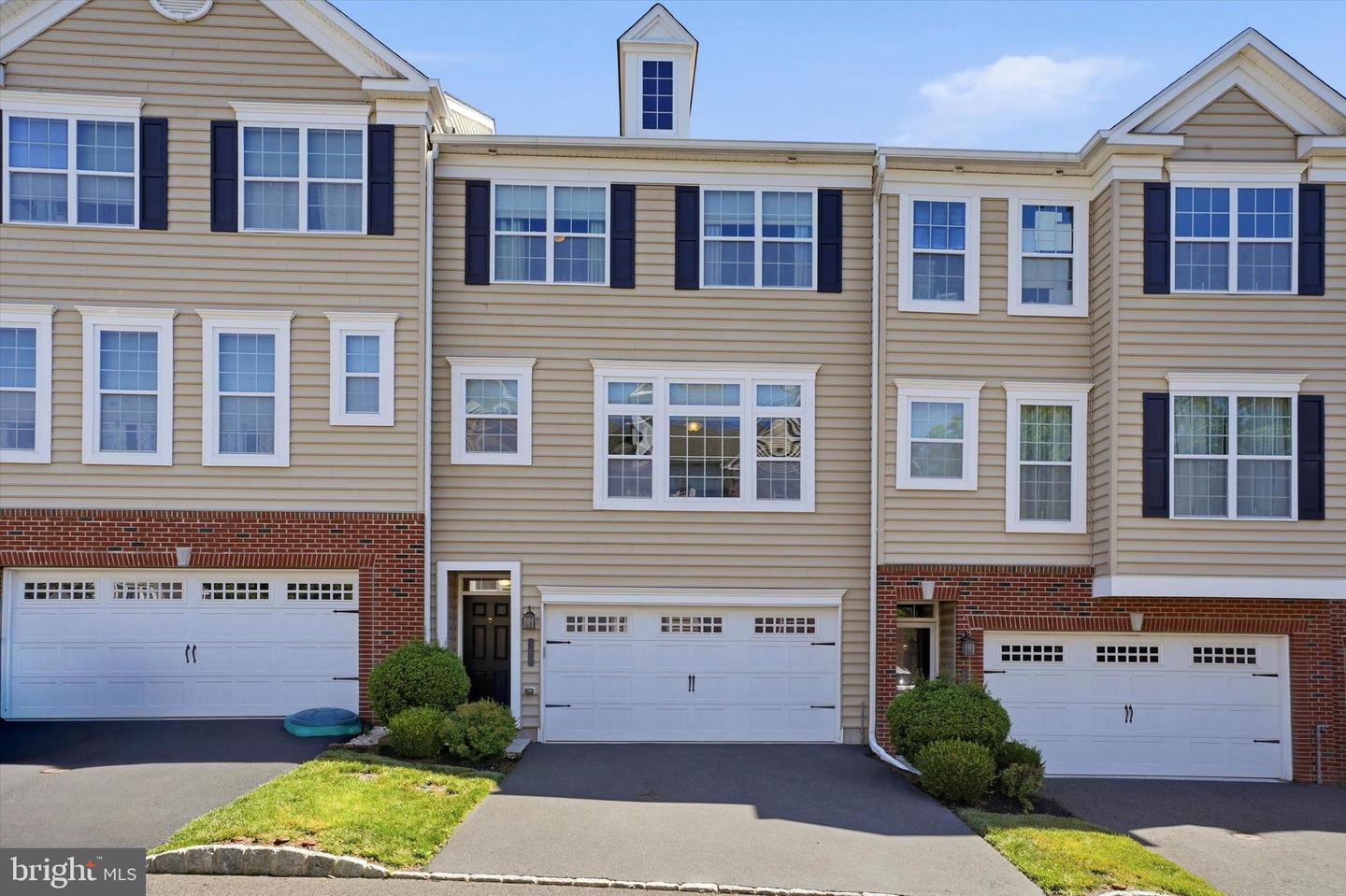 407 Cope Ct — photo