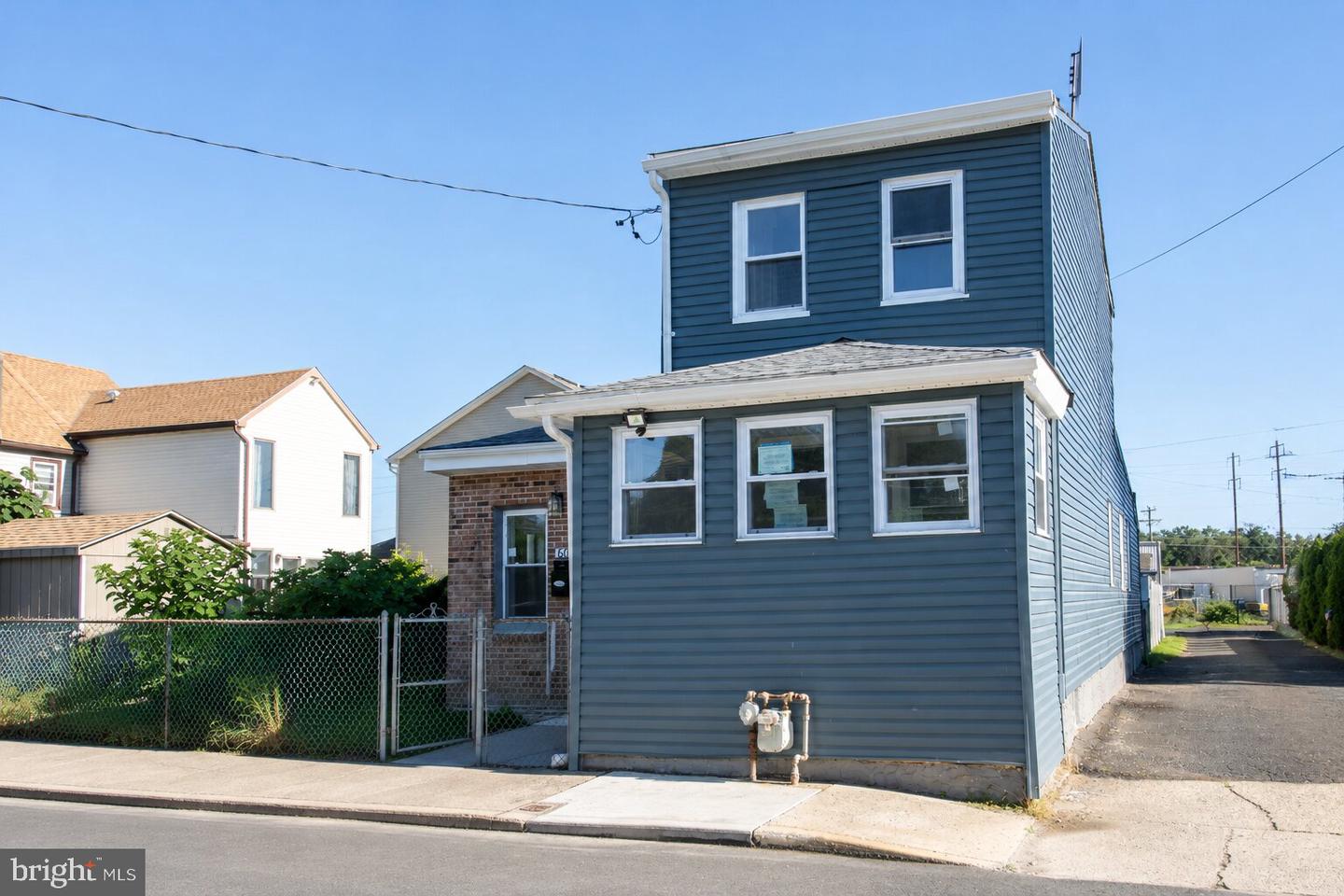 606 Green St — photo