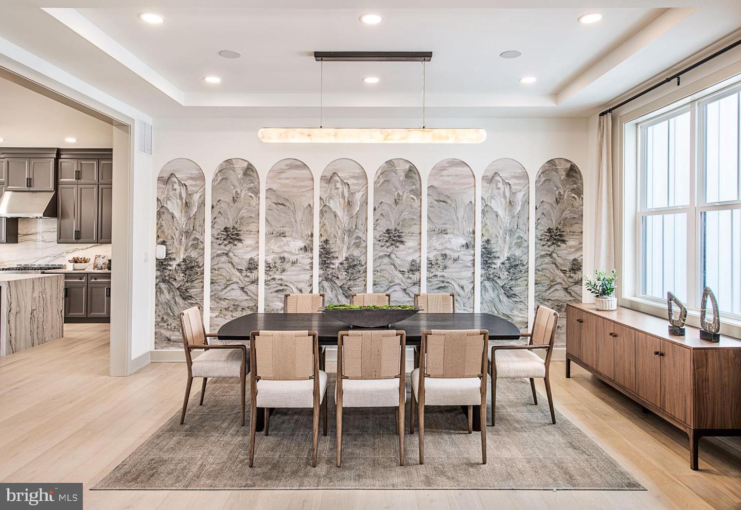 Surrey Ln #Raintree — photo