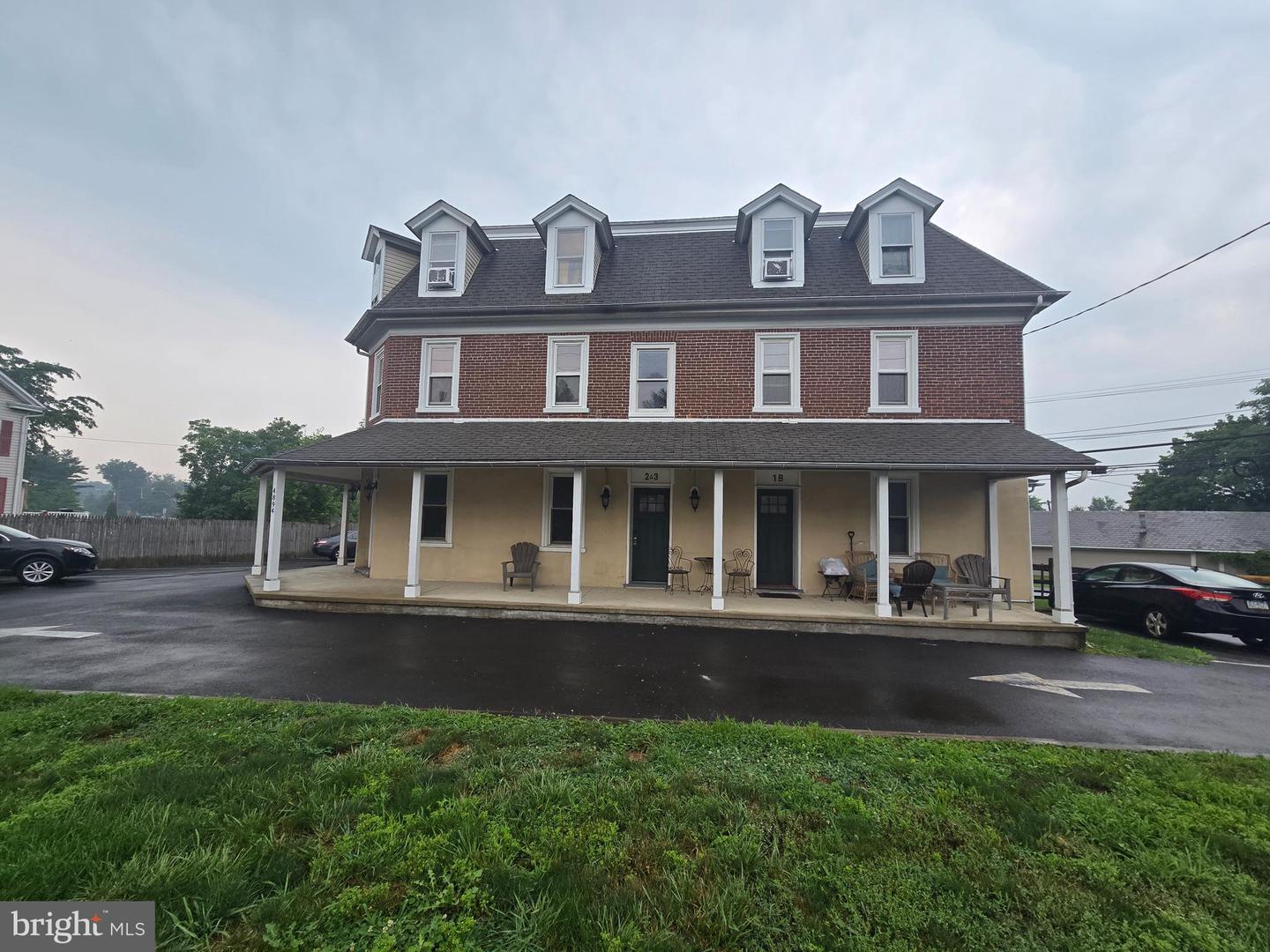 4894 Old Easton Rd #2nd Floor Unit — photo