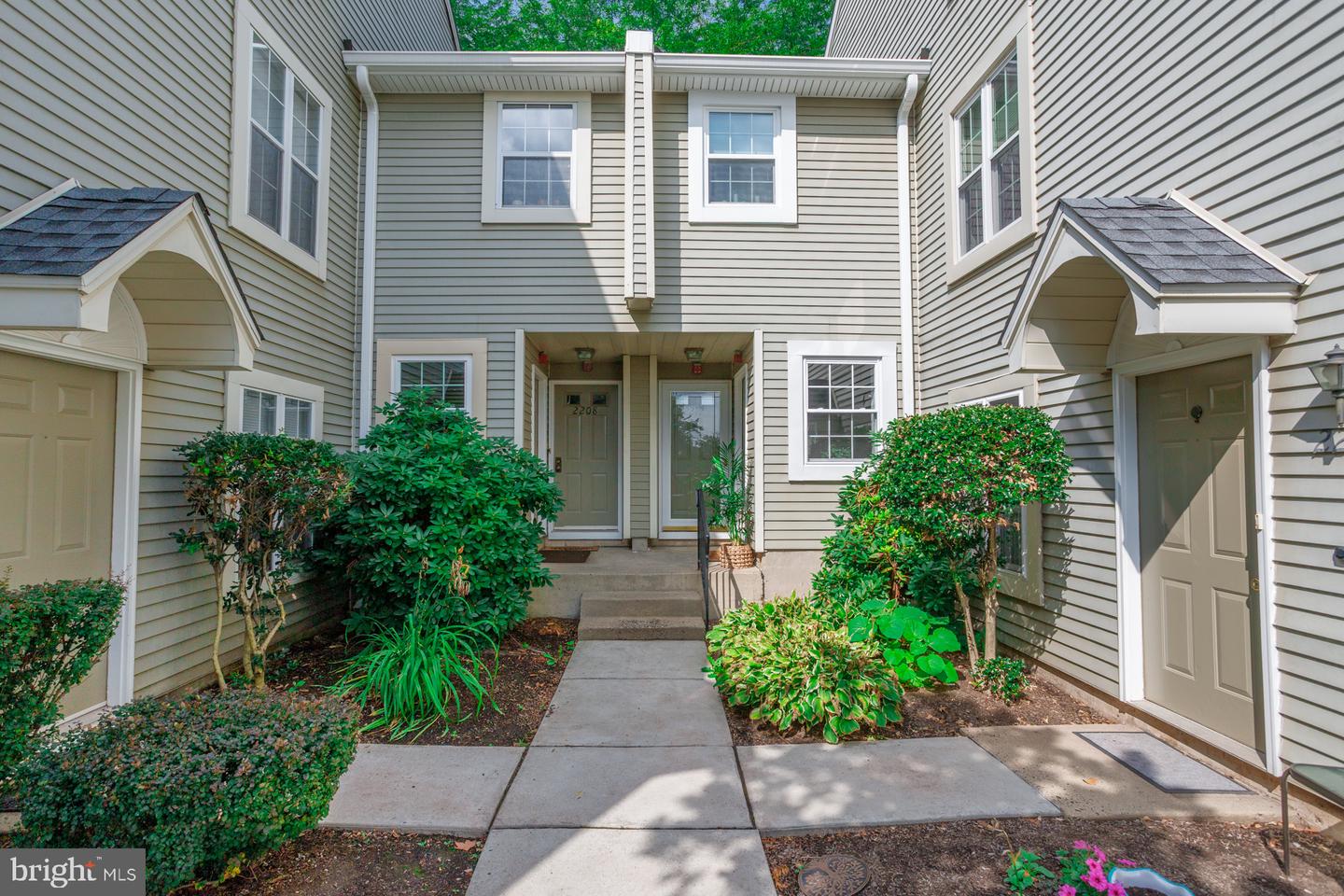 2211 Society Pl — photo