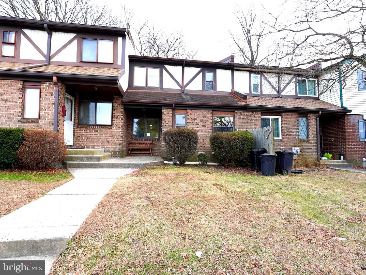 51 Hollybrooke Dr — photo
