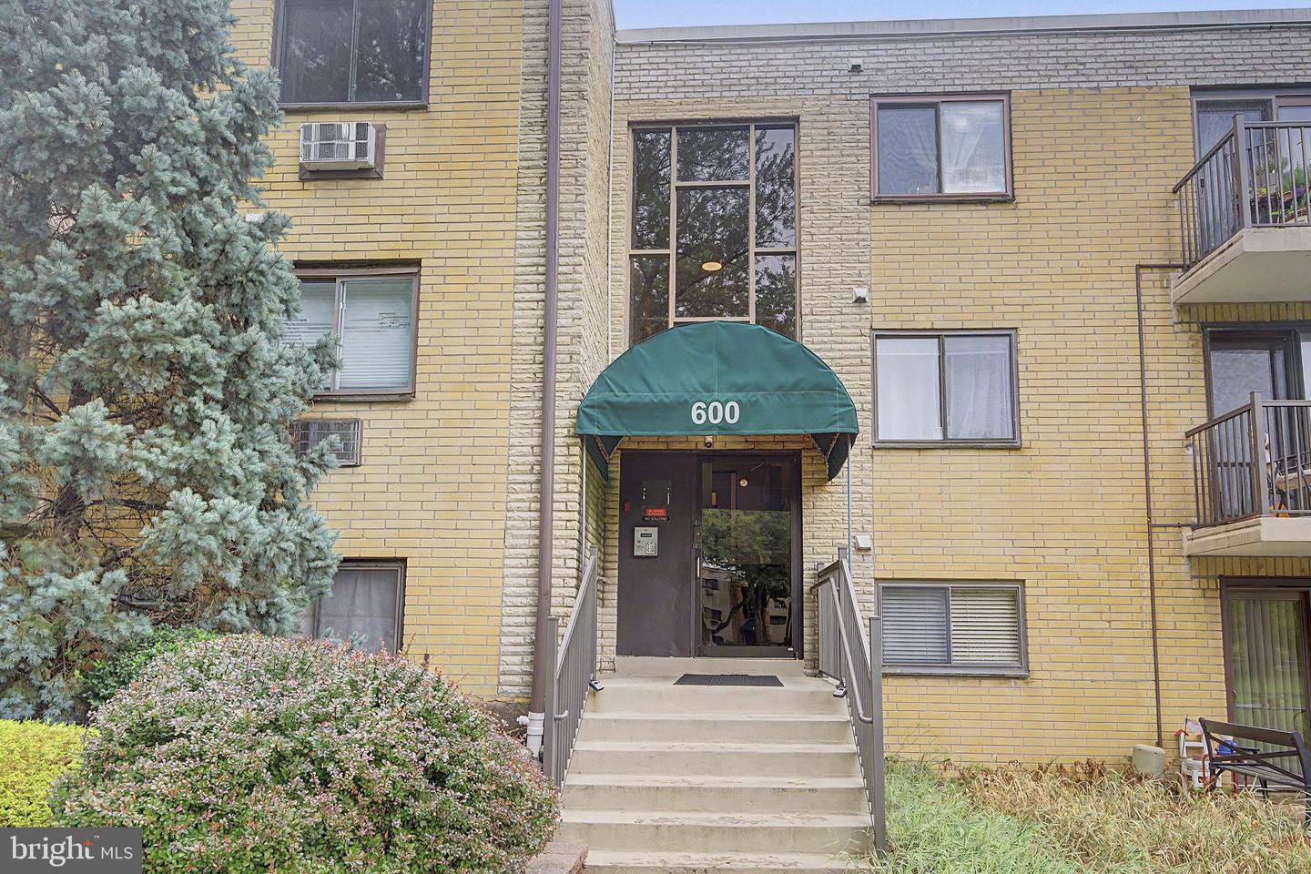 1575 W Street Rd #614 — photo