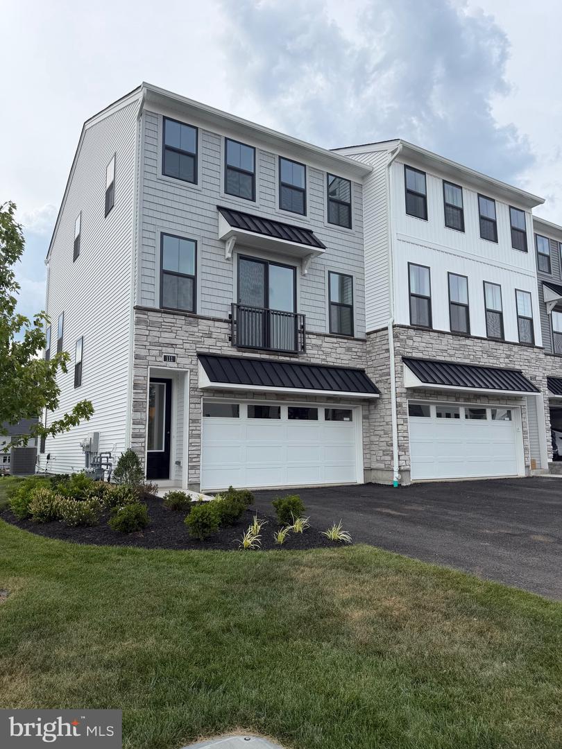 111 Brianna Ct #6 — photo
