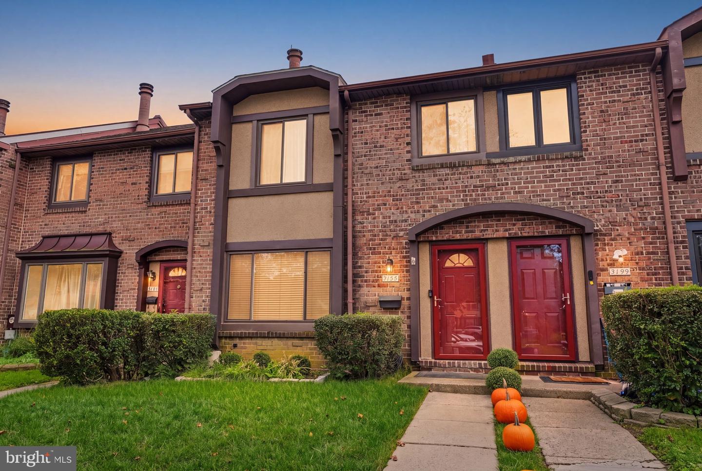 3140 Sheffield Pl — photo