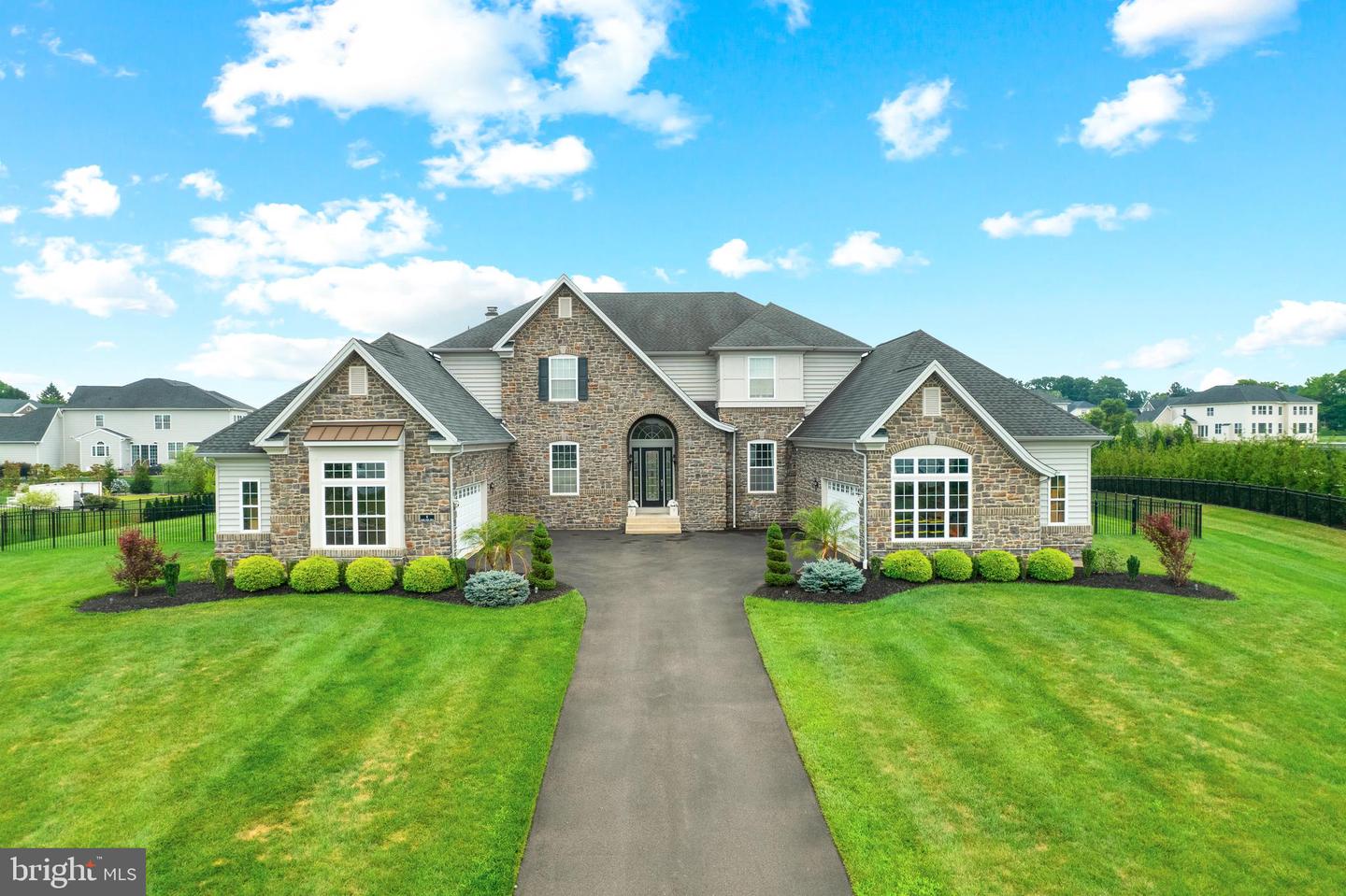 4 Shady Pines Dr — photo