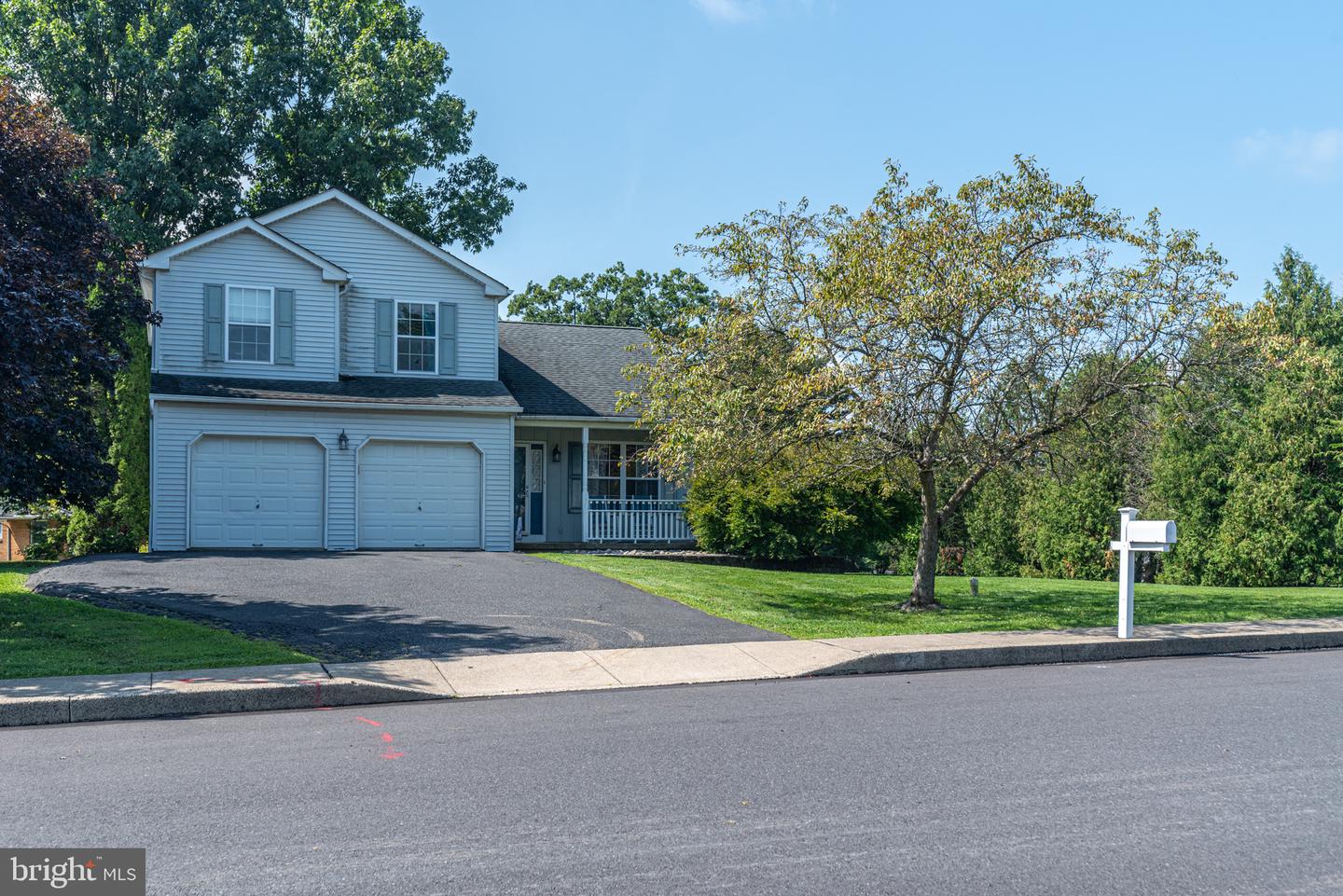2 Live Oak Dr — photo