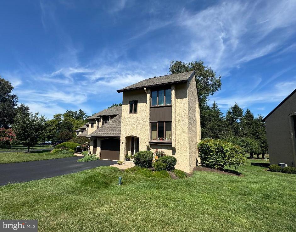 161 Golf Club Drive — photo