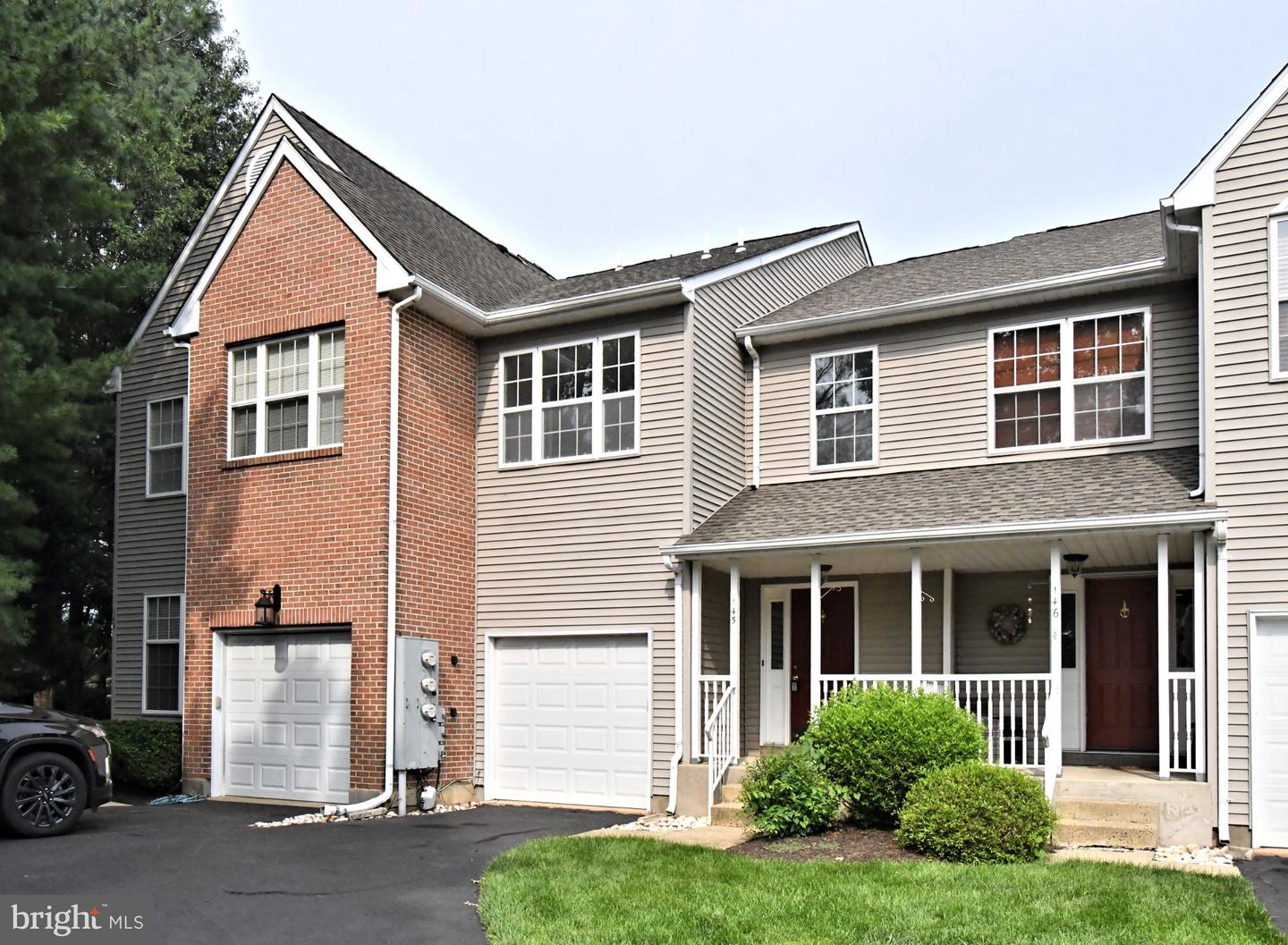 145 Bishops Gate Ln — photo