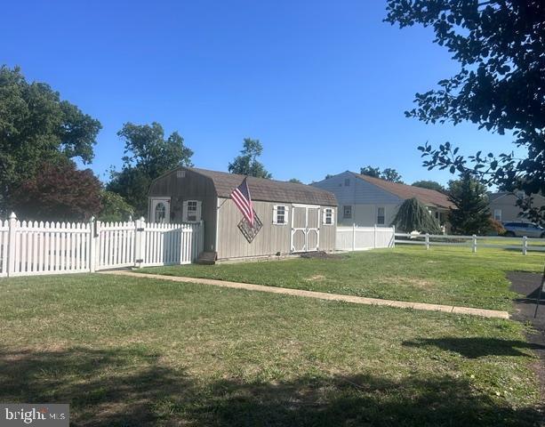 6279 Hulmeville Rd — photo