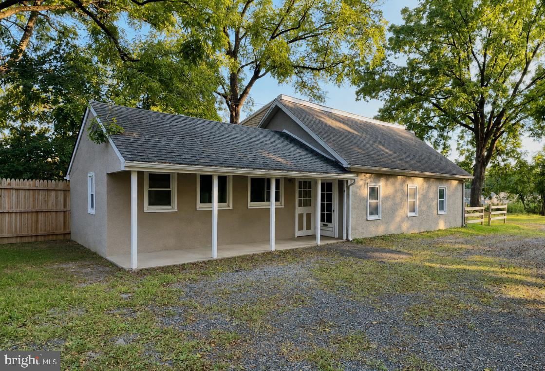 464 N Broad St #4 - Cottage — photo