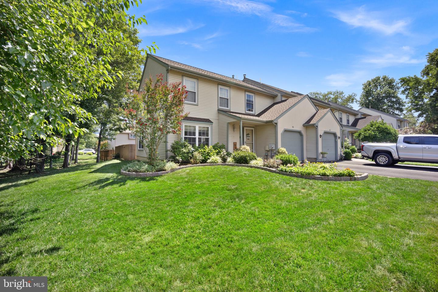 46 Laurel Cir — photo