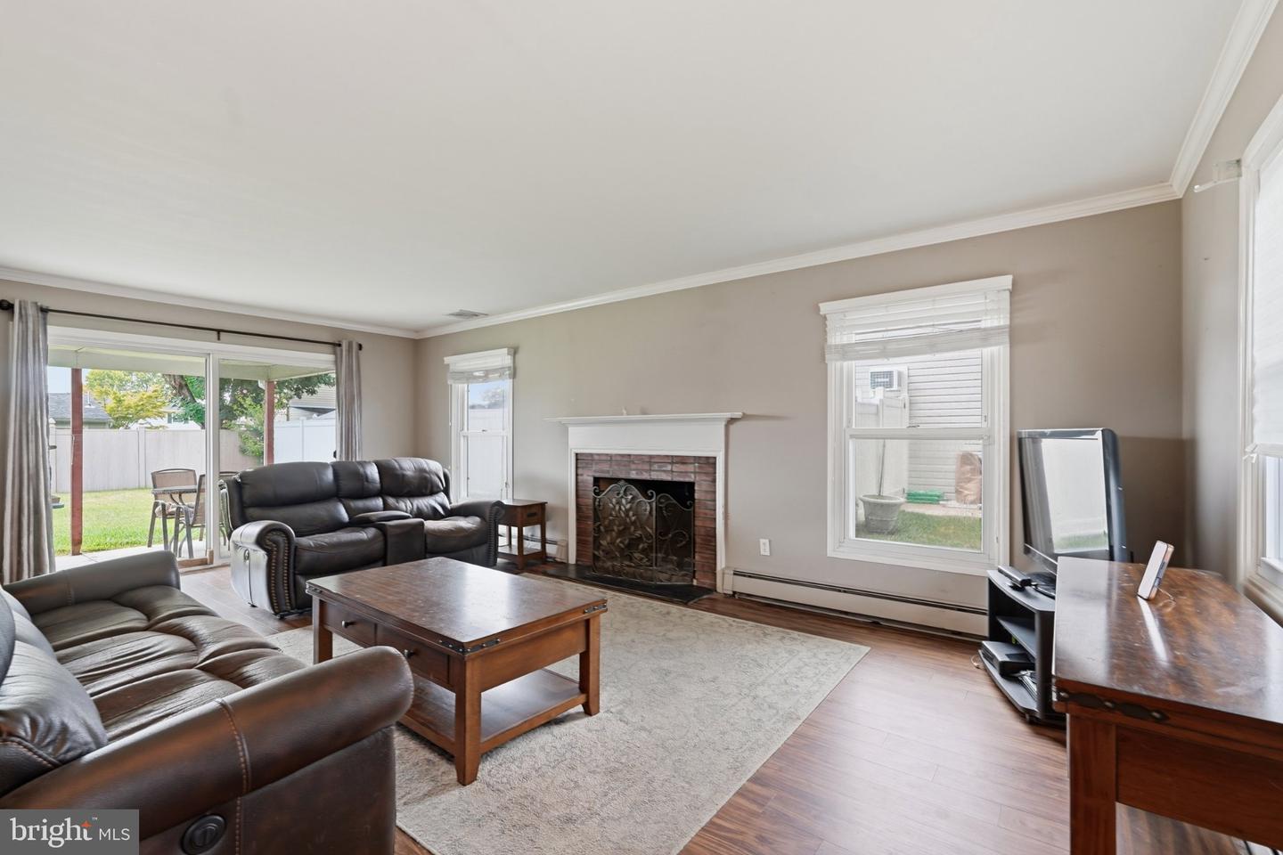 94 Terrace Road, Levittown, PA 19056