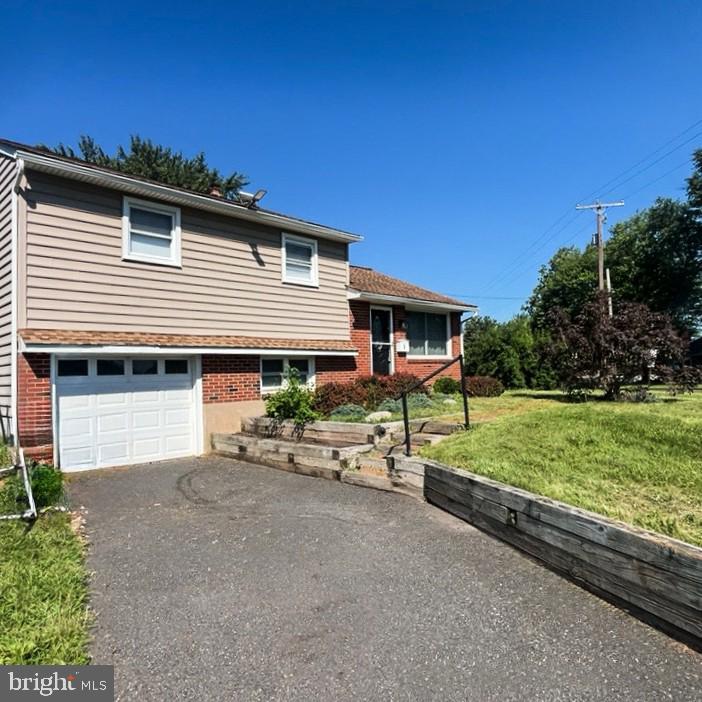 3 Nanlyn Ave — photo