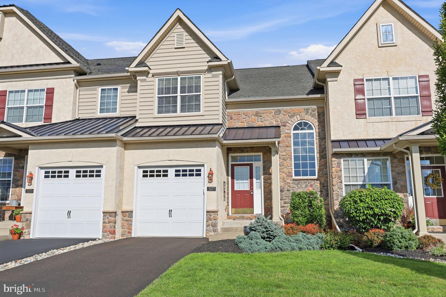 3217 Meadowview Cir #163 — photo