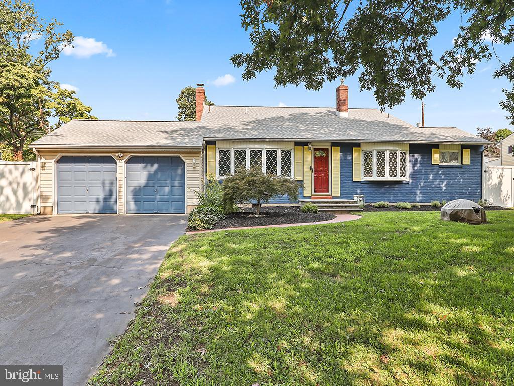 81 S. Manor Ln — photo