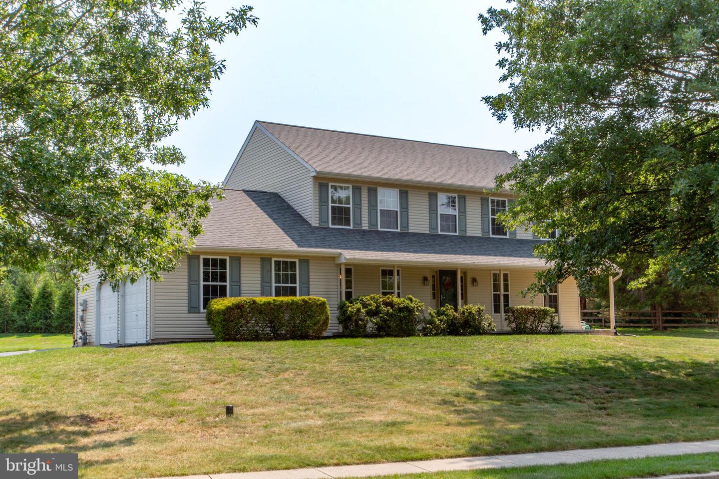 949 Scarlet Oak Dr — photo