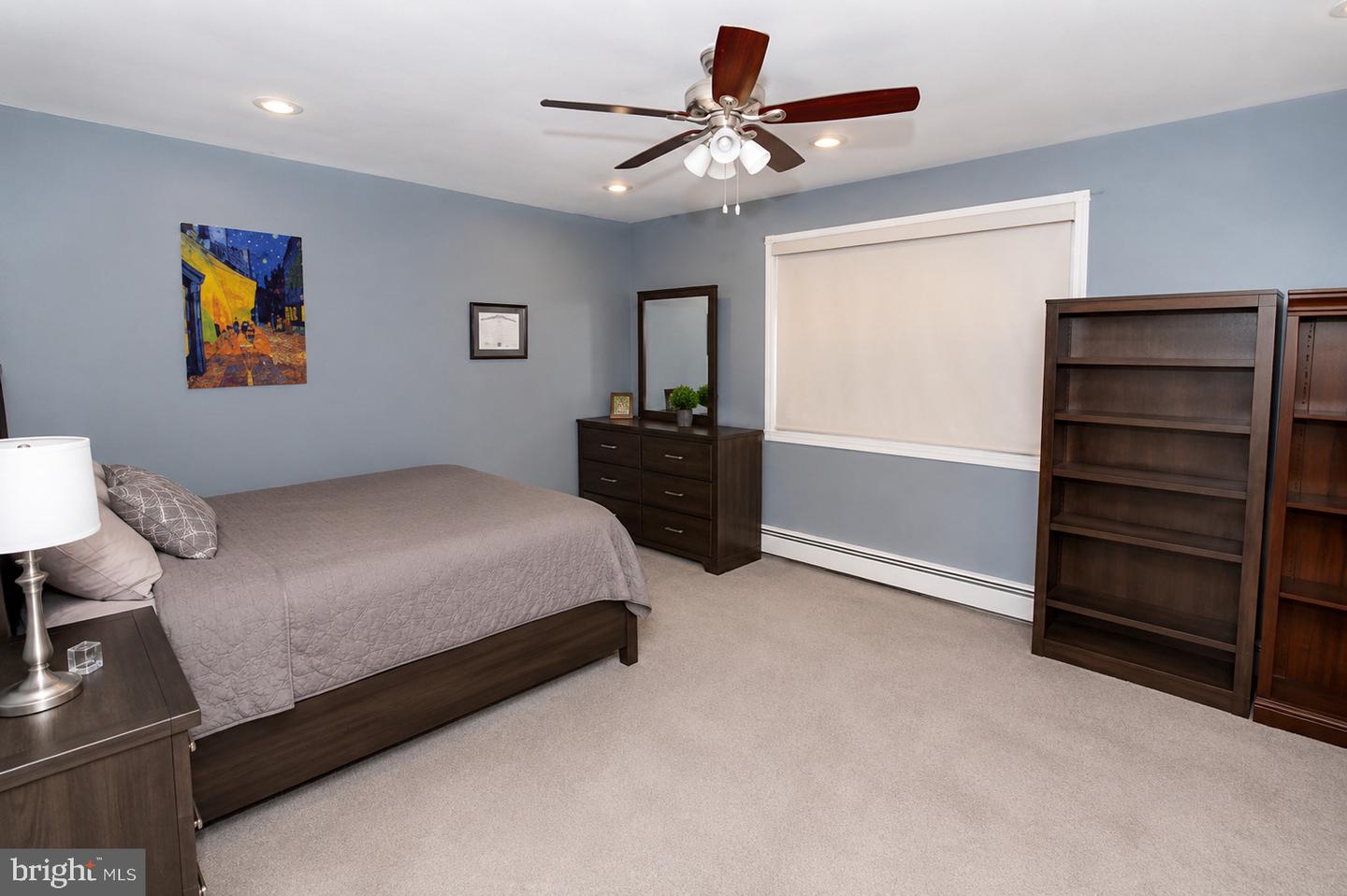 744 Newbury Ct — photo