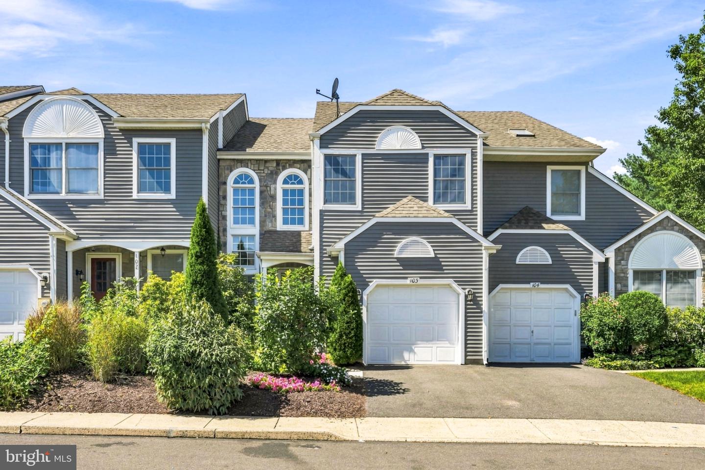 103 Greenbrook Ct — photo