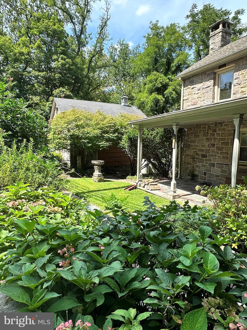 3596 River Rd — photo