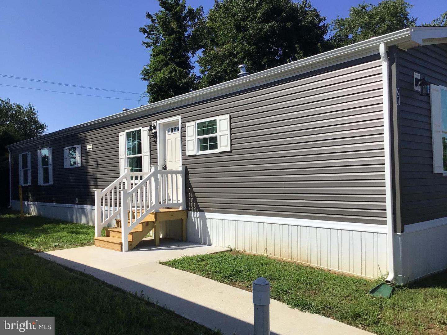 20 Kennedy Dr — photo