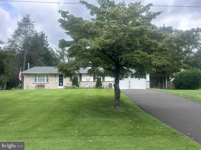 15 Robin Rd — photo