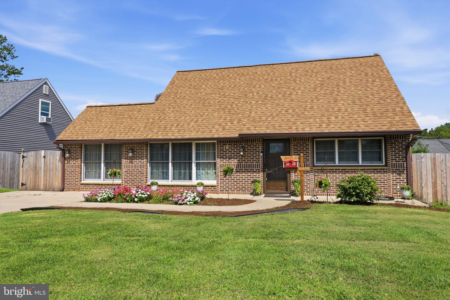 16 Parkside Cir — photo