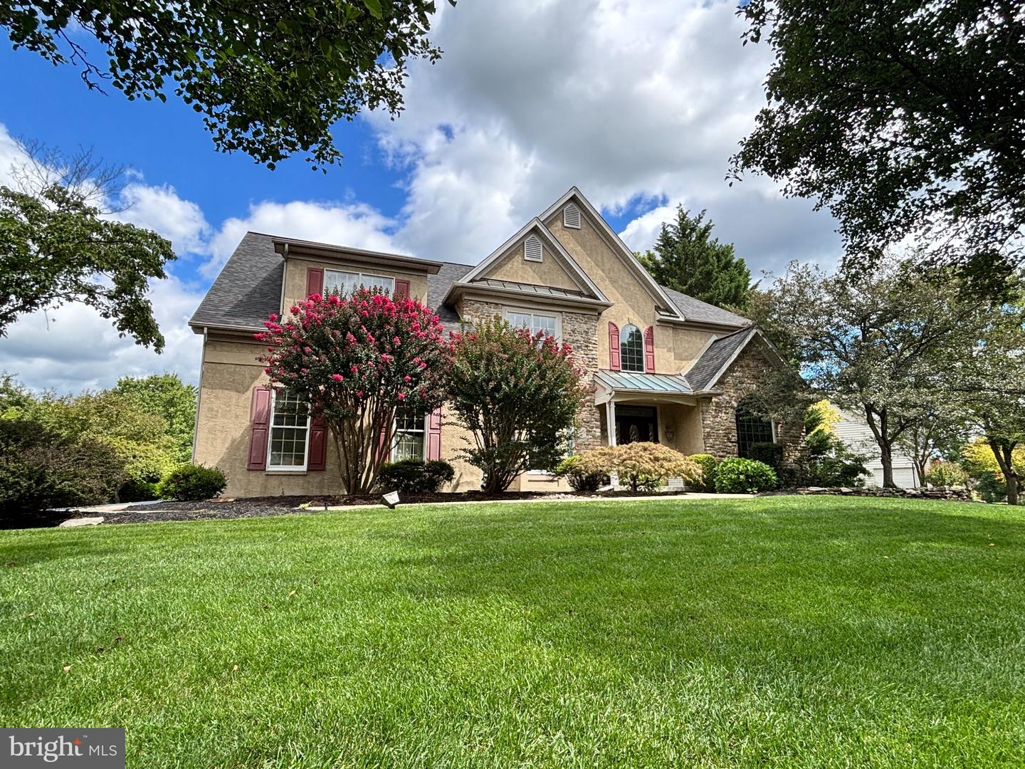 9 Cedar Crest Ct — photo