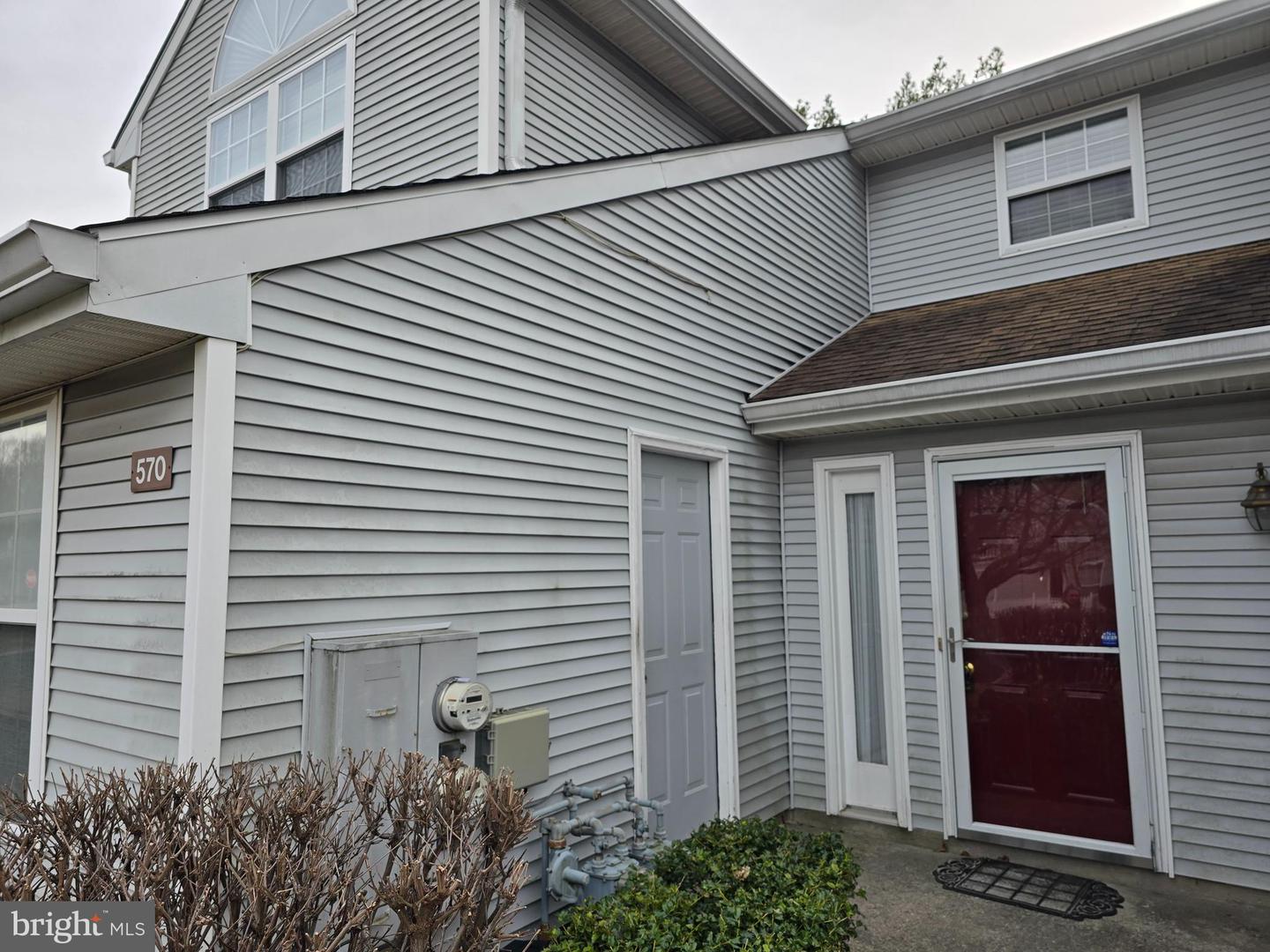 570 Cedar Hollow Dr — photo