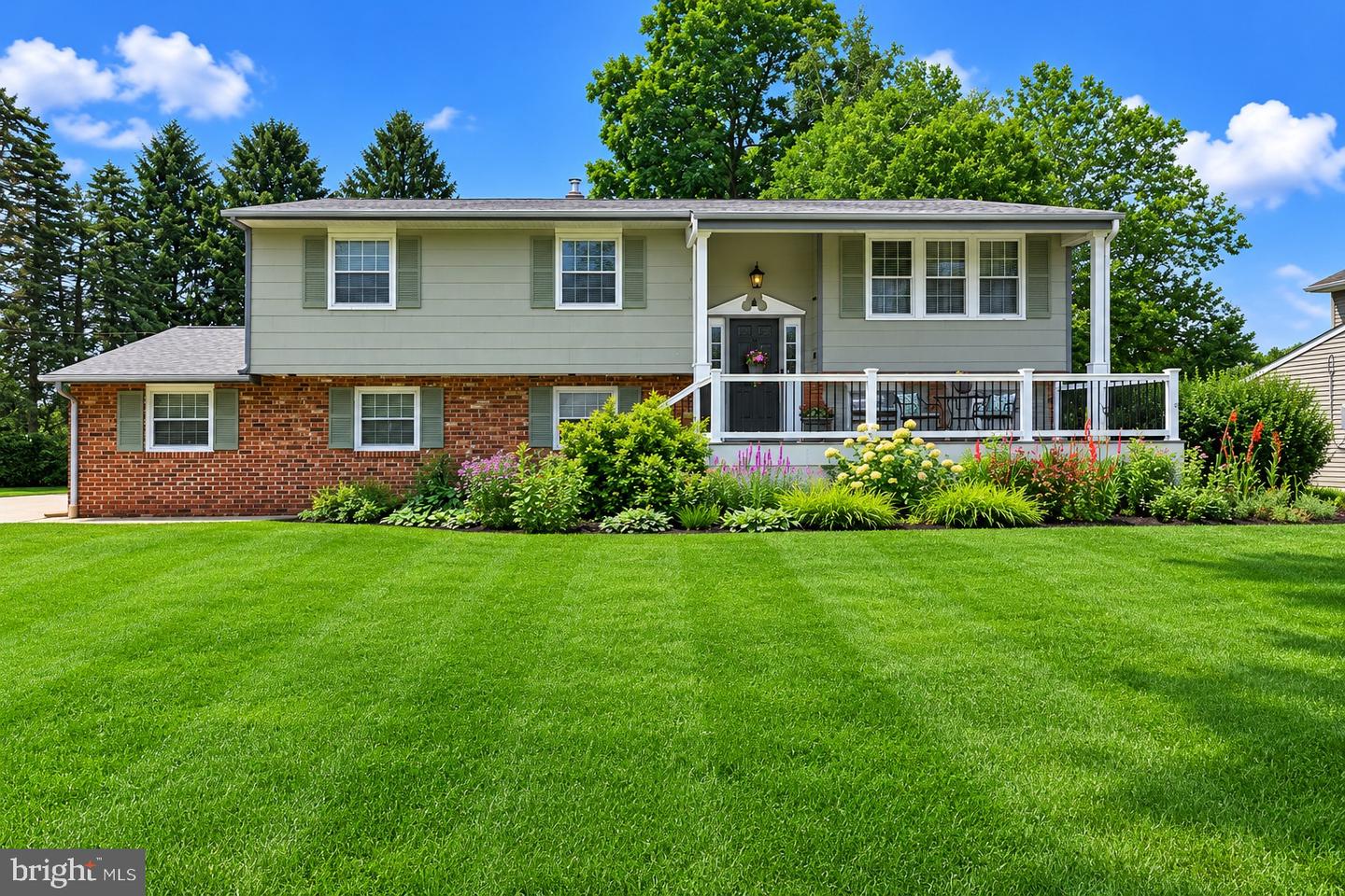 21 Lions Dr — photo