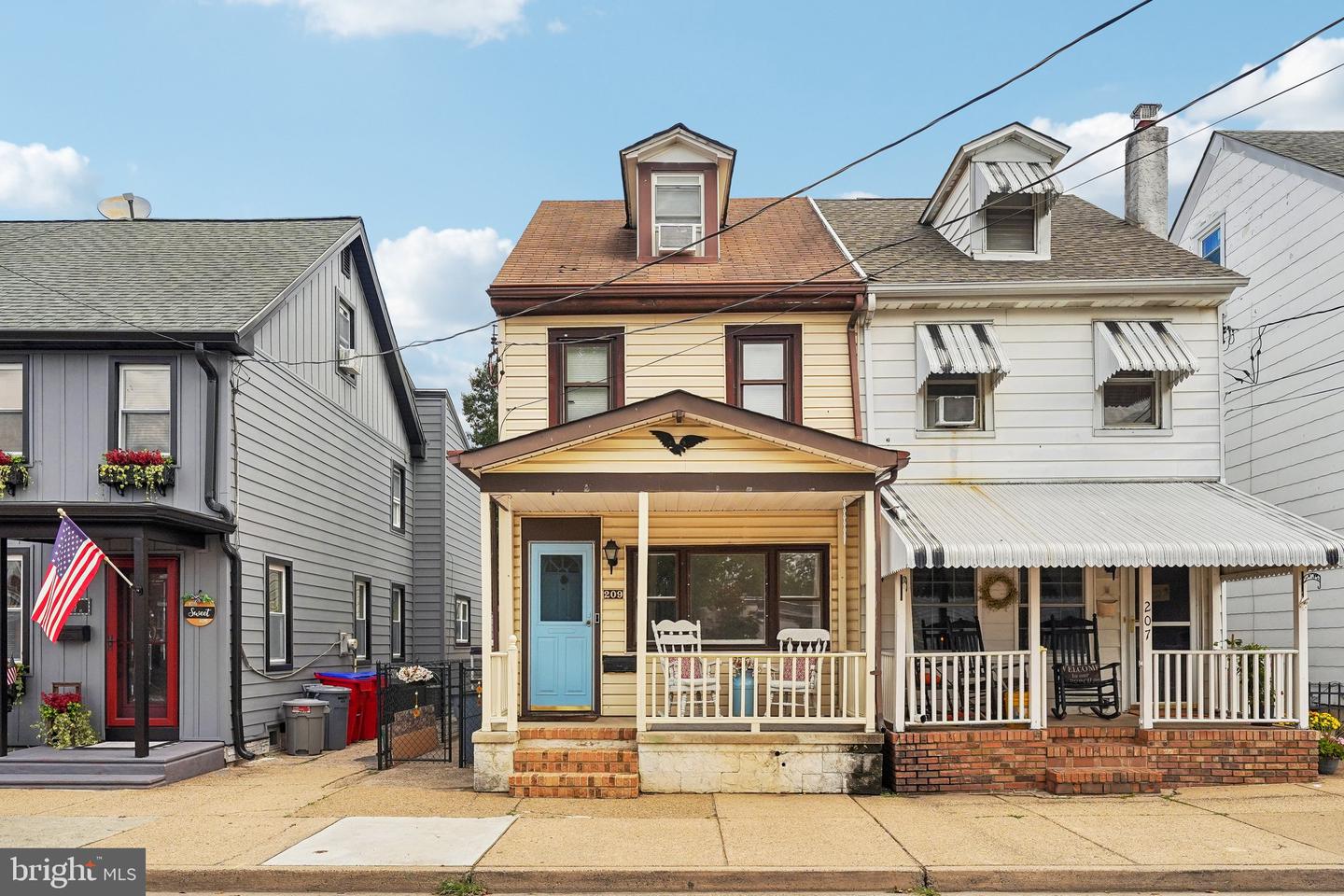 209 Lafayette St — photo