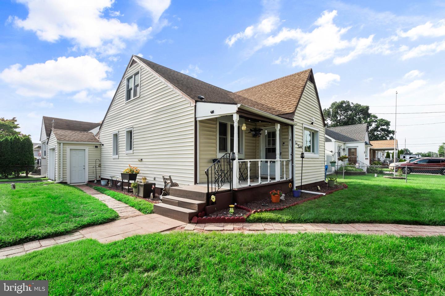 512 Grant Ave — photo