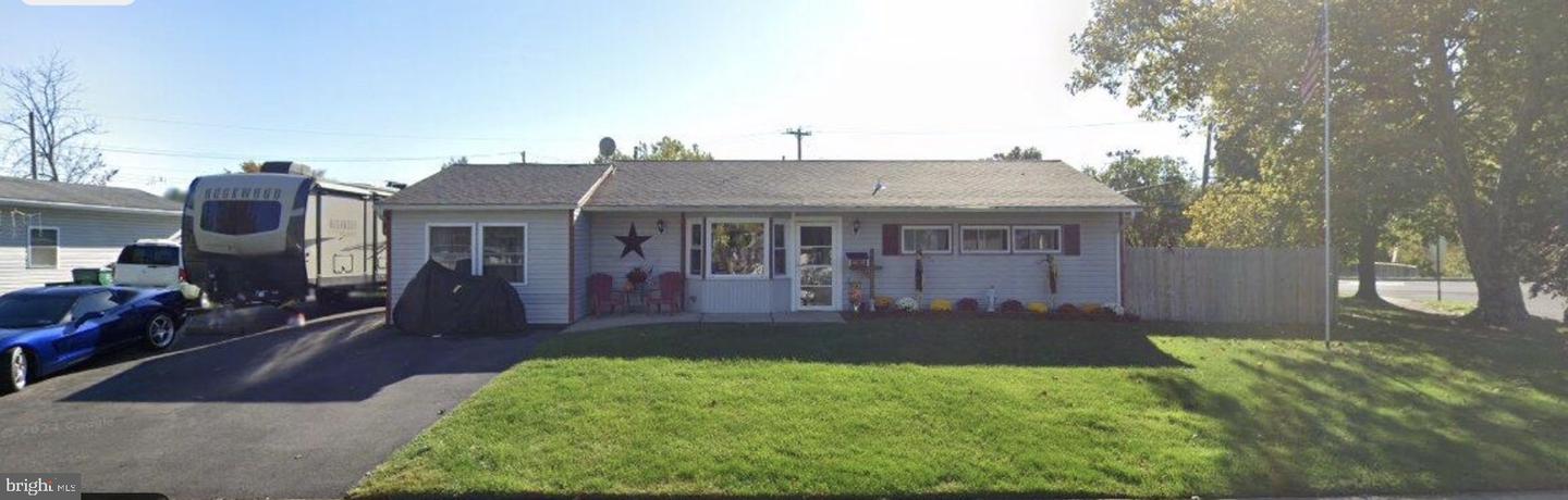 2 Idlewild Rd — photo