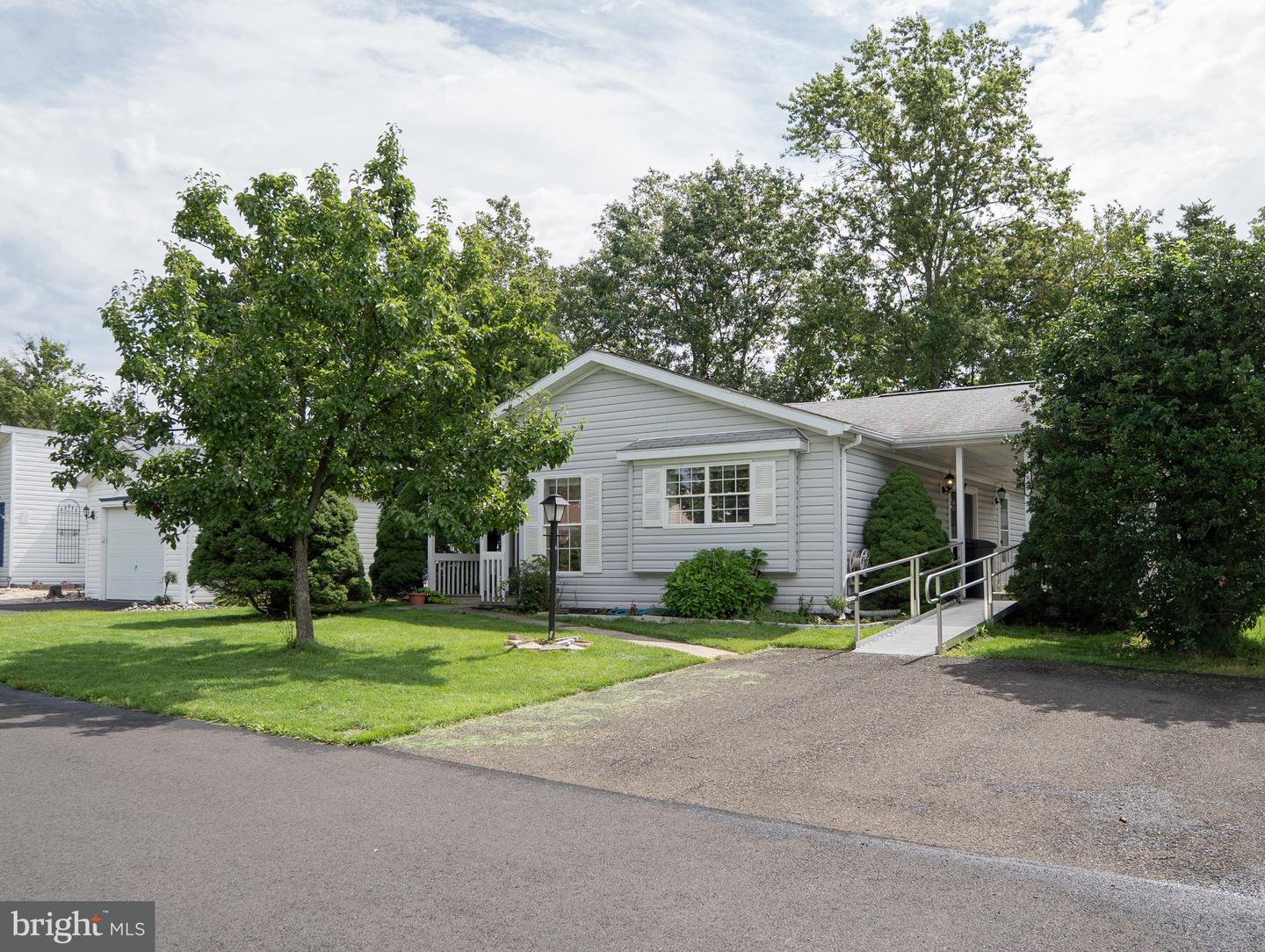 232 Thrush Cir — photo