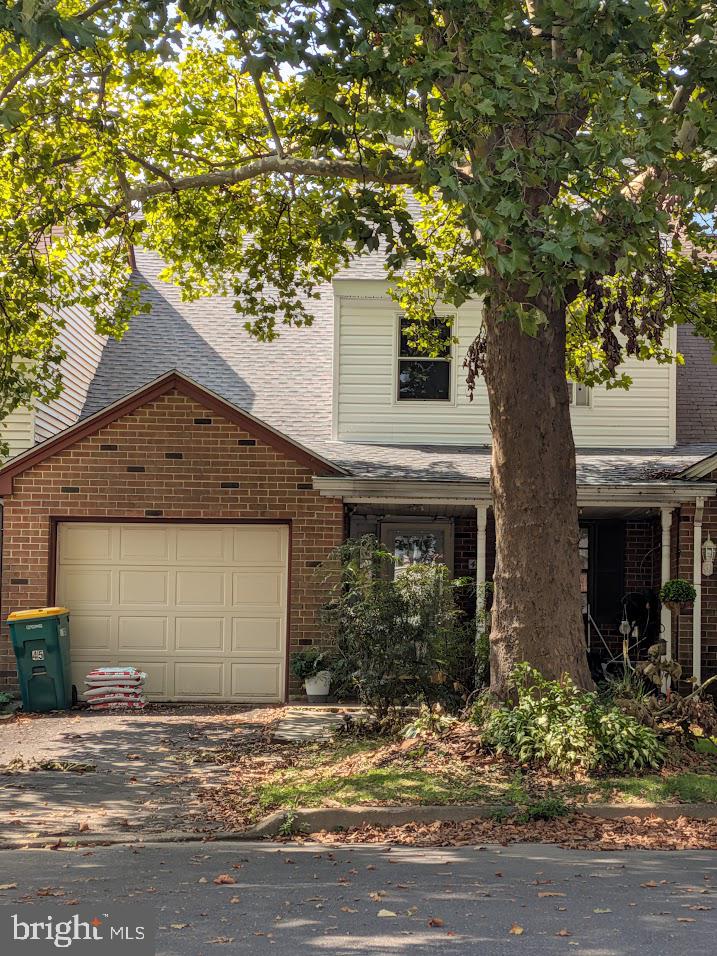 45 Princeton Ct — photo