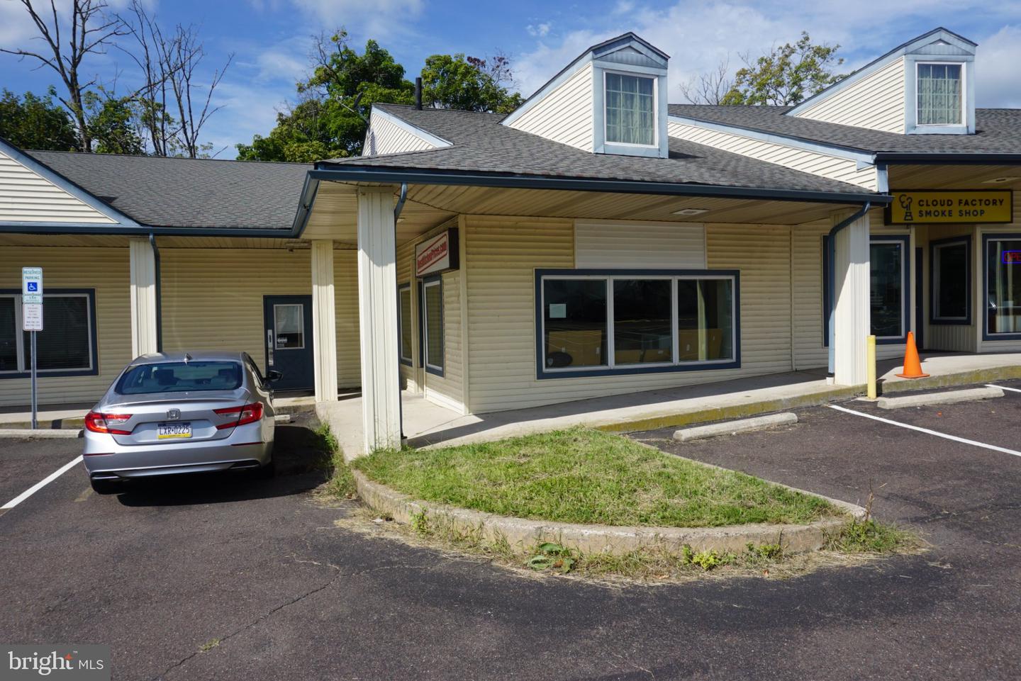 25 W Butler Ave #300 — photo