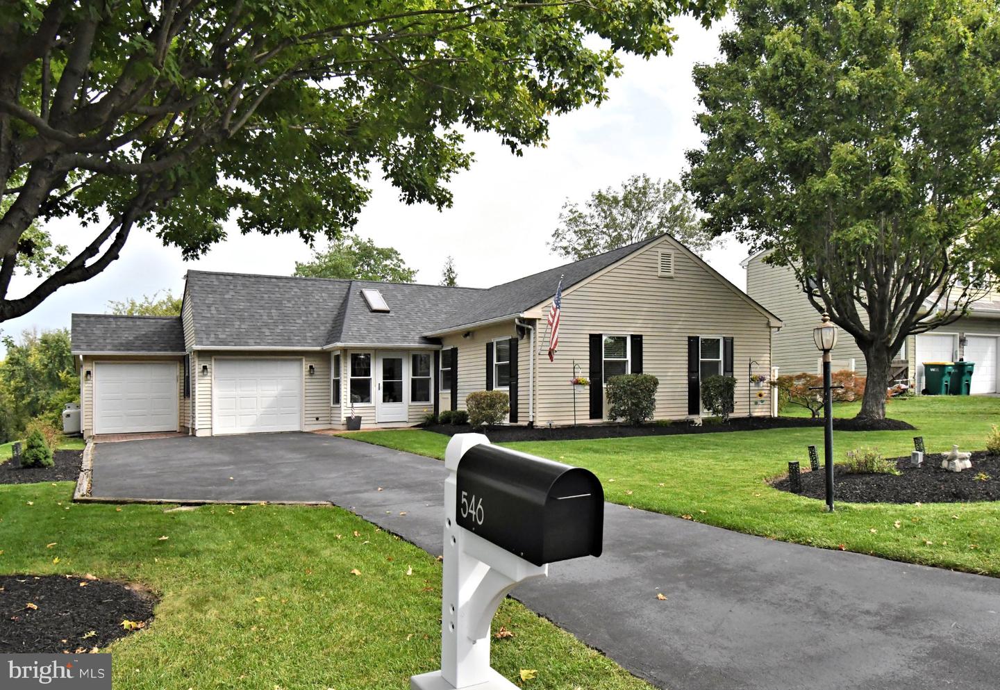 546 Old Mill Dr — photo